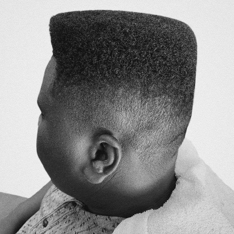 20世纪50年代男性平顶发型的侧面视图
