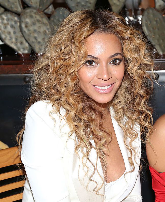 Beyoncé金色的黑发