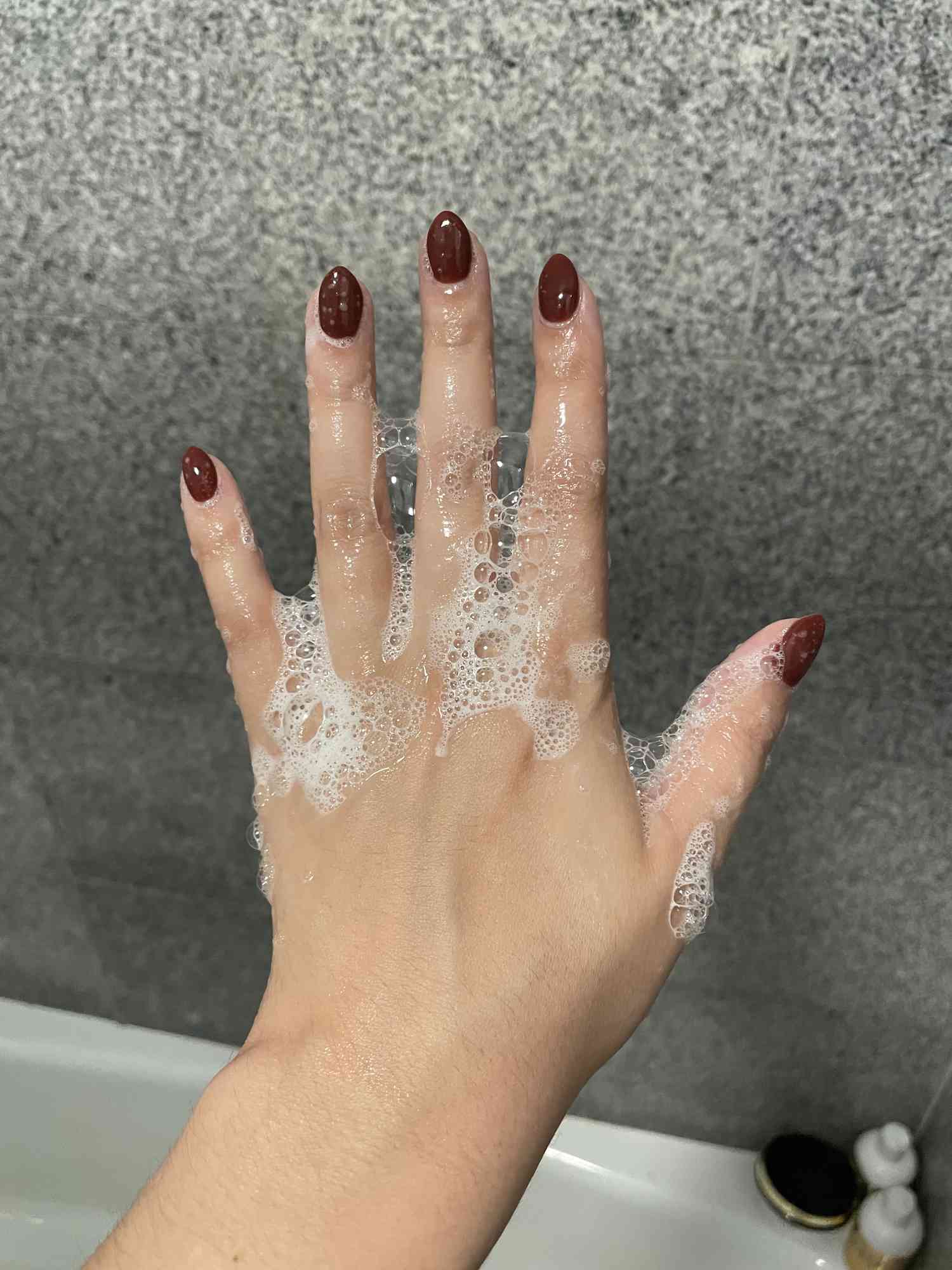 Olaplex洗发水泡沫在手