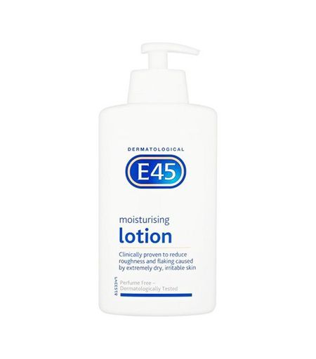 崇拜美女在亚马逊上购买:E45保湿乳液